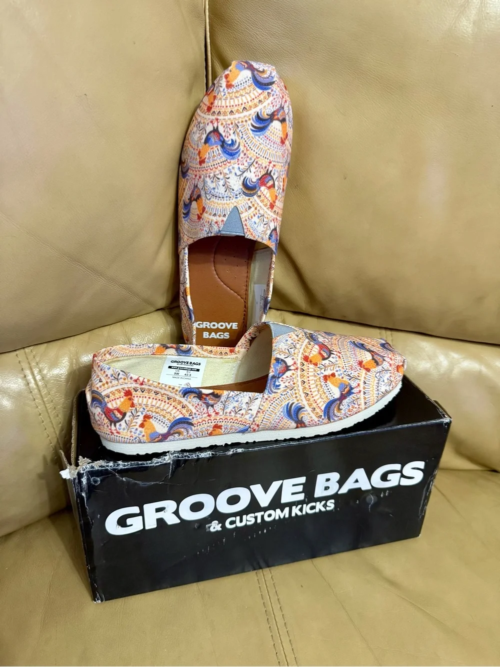 Groove Bags Chicken Rooster Slip On Shoes Women's 9 NIB